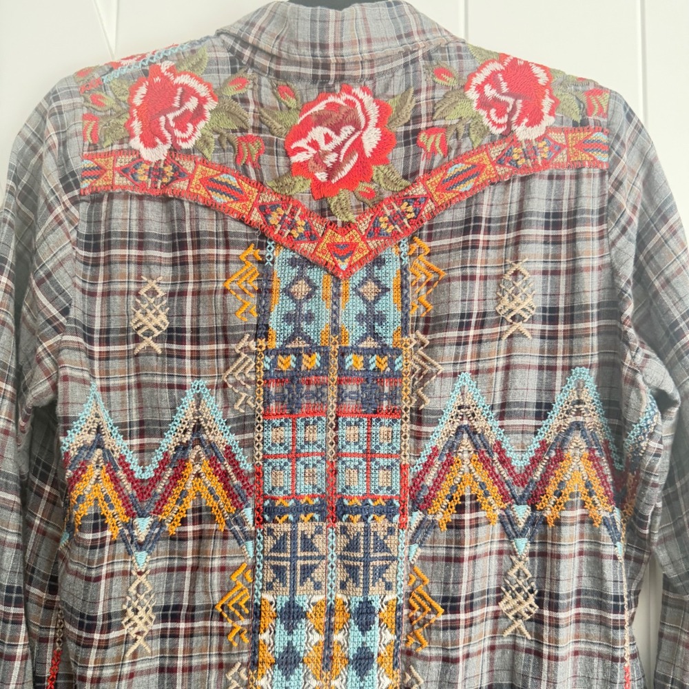 Johnny Was Workshop Tunic Shirtdress Womens Medium Plaid Embroidered Pearl Snap - Picture 2 of 7